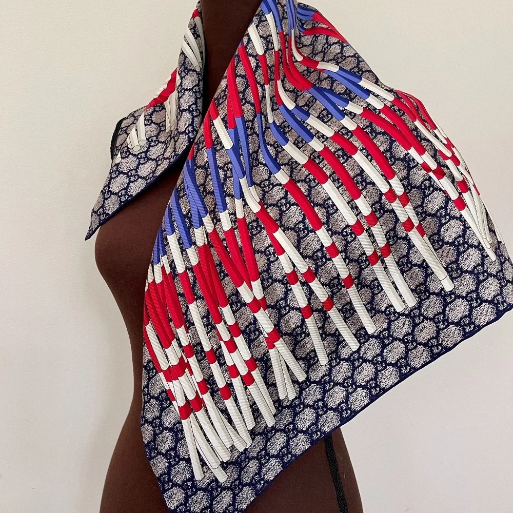 New Gucci Scarf Logo GG Print Club WEB Blue Silk Wrap